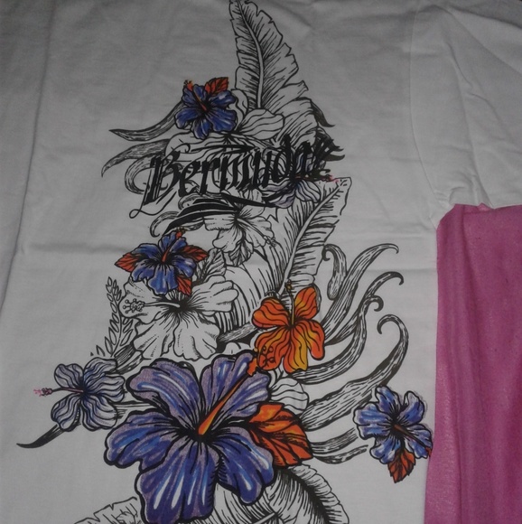 NWOT White Floral Bermuda Tee - Picture 2 of 3